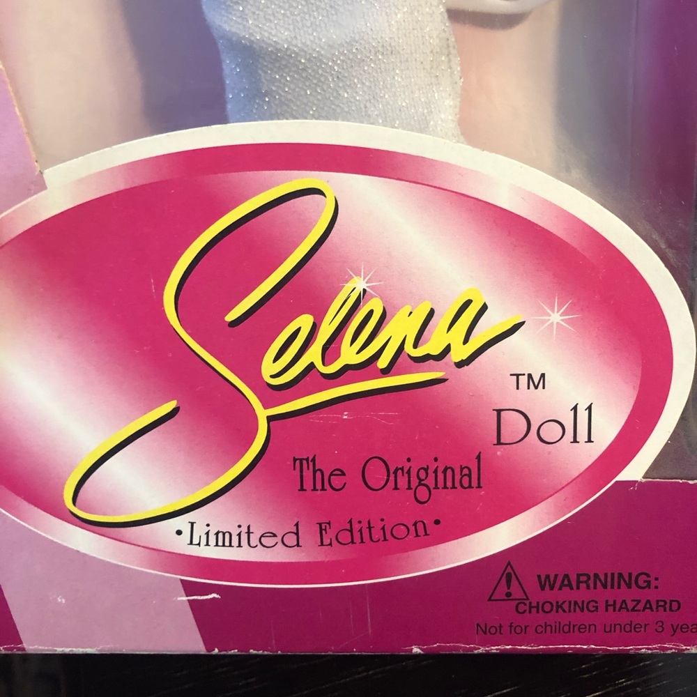 Selena Doll The Original •Limited Edition• - Picture 1 of 4